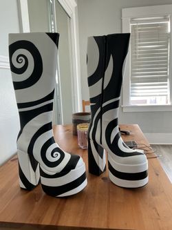 Black and white Lamoda platform Boot Hills