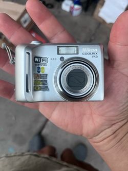 Nikon Coolpix P2 Digital Camera WiFi 5.1 MP 3.5x  Zoom No Battery/Charger/Cable