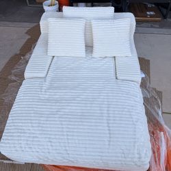  Plush Lounge Chair / Chaise – Soft Teddy Fabric