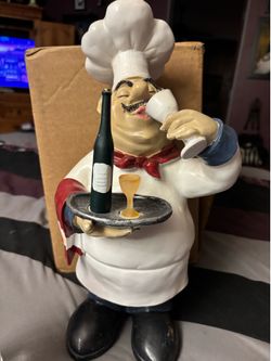Kitchen chef statue