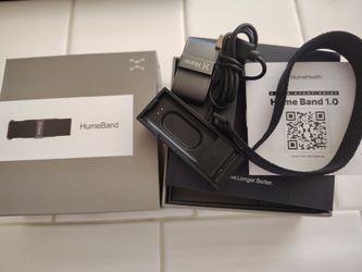 Hume Band fitness tracker New 1.0