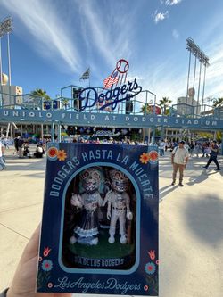 2026 Dodgers Dia de Los Muertos bobble head