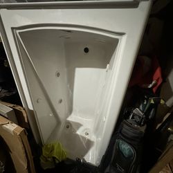 Fiberglass Jetted Bathtub