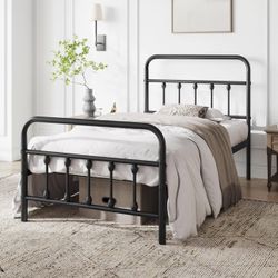 Twin /Twin XL Size Metal Platform Bed Frame w/ Victorian Style Iron-Art Headboard/Footboard $60/$65