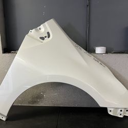 2016-2017-2018-2019-2020-2021-2022 TOYOTA PRIUS RIGHT FENDER OEM USED