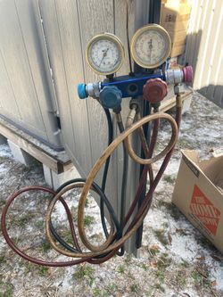 AC hose set and service