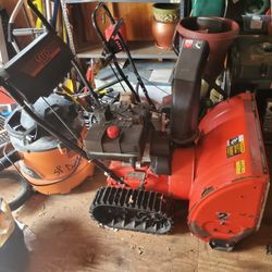 MTD 10/26 tank track snow thrower 