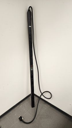 APC Power Strip AP8841. Metered PDU
