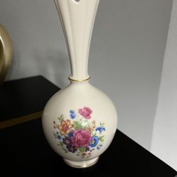 Vintage Lenox 8" RHODORA Rose Bud Vase -Gilt Rim Bone China, Gold Accent, U.S.A.