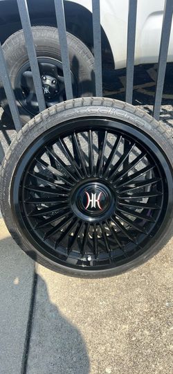 22” Gloss Black Wheels with Tires