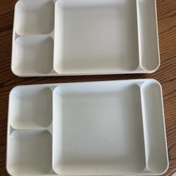 Tupperware Divided Food Picnic Plates 