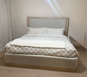 King Bed