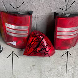 2008-2010 Chrysler Town And Country Read Taillights