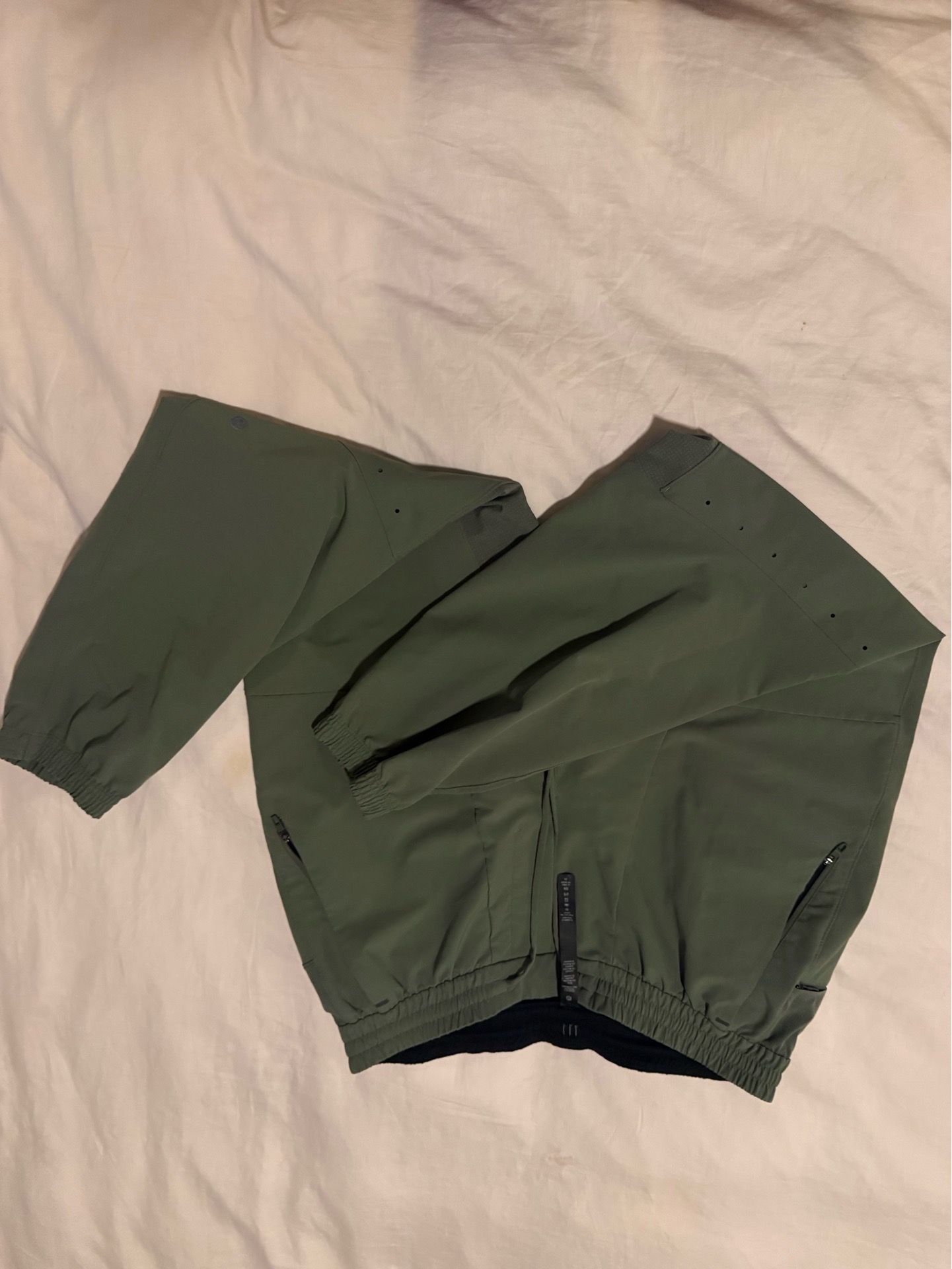 Lululemon ABC Warpstreme Athletic Willow Green Jogger Pants - Men XXL