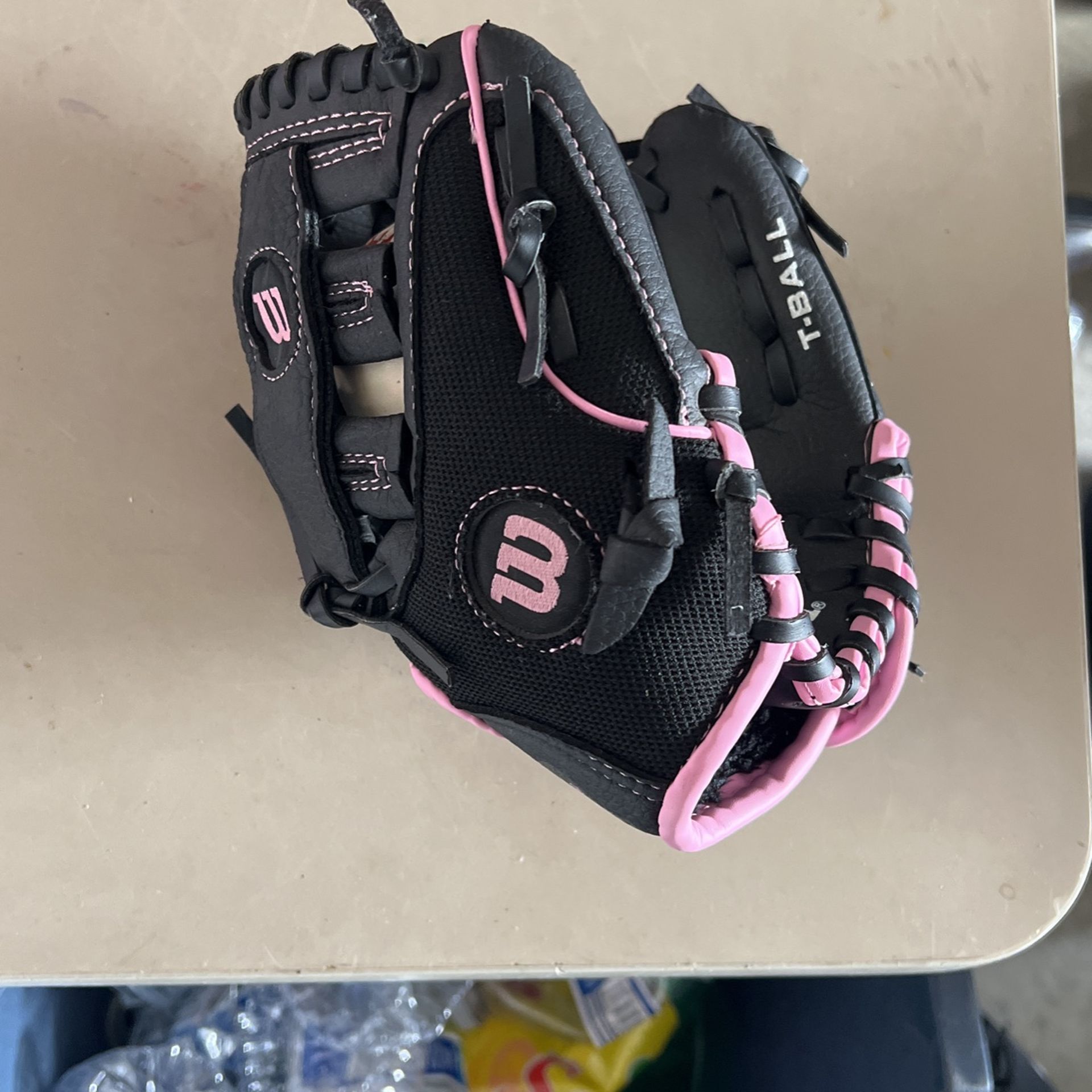 Wilson T-Ball Glove