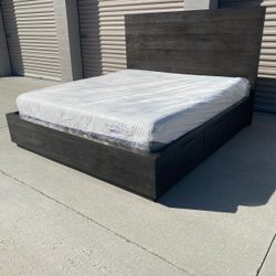 King Bed Frame With Mattress 
