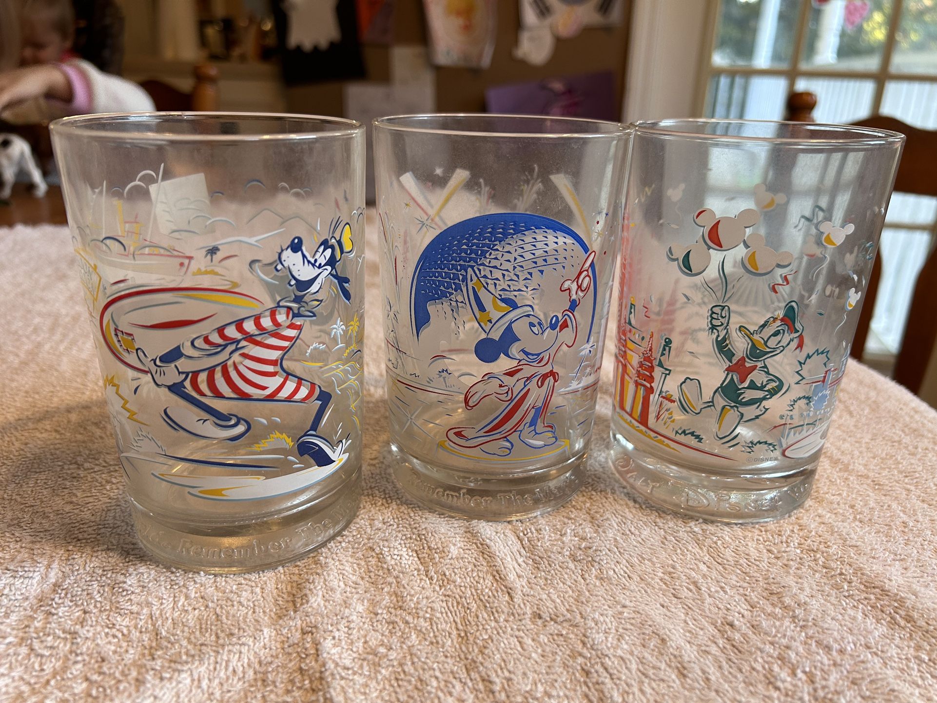 25th Anniversary Disney World McDonalds Collector Glass Cups (Mickey, Donald, and Goofy)