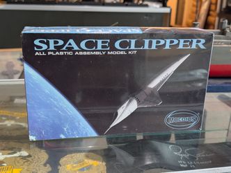 Moebius Space Clipper Model Kit 2001-2 Sealed Sci-Fi Assembly