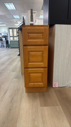 12 Cabinet