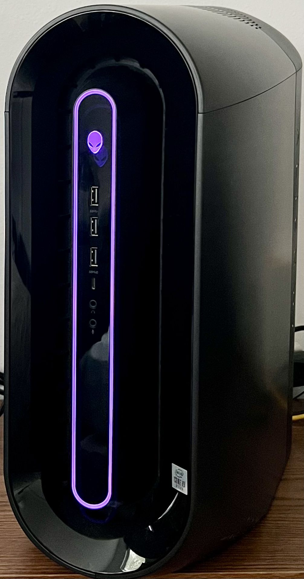 Alienware Aurora R11 Gaming (RTX2080Super8GB) 10-Core i9-10900K 3.7GHz 32GB RAM 1TB M.2 SSD+3TB HDD Win11Pro Office24