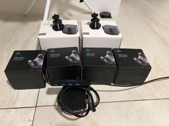 Vive 3.0 Trackers (x4) + Vive Base Stations 2.0 (x2) Full Body Tracking Bundle