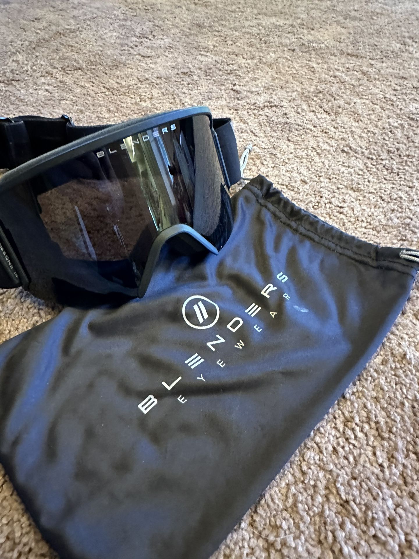 Blender Snow Goggles