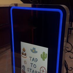 Luxury Mirror Photobooth 