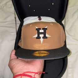 CAPCITY HOUSTON ASTROS TWO TONE PINK UV SIZE 7 1/2