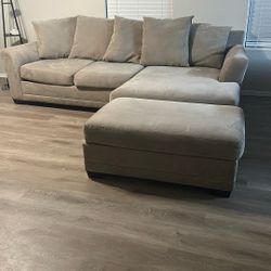 Couch set