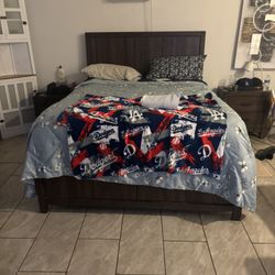 Queen Size Bedroom set