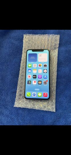 iPhone XS unlocked
