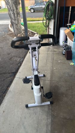 Stationary exercise bike