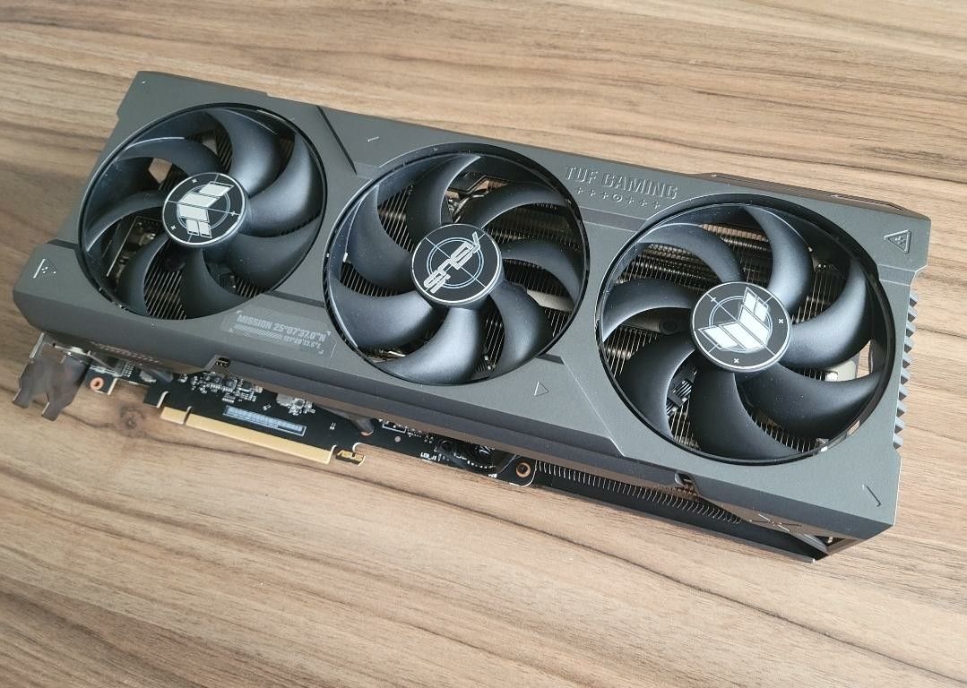 ASUS TUF Gaming GeForce RTX 4090 OC Edition 24GB GDDR6X
