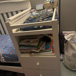 Toddler Bed With Safety Rail & Changing Table 