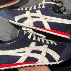 Onitsuka Tiger size 10 Asics