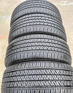 235/55r20 BRIDGESTONE en perfectas condiciones de Vida las 4