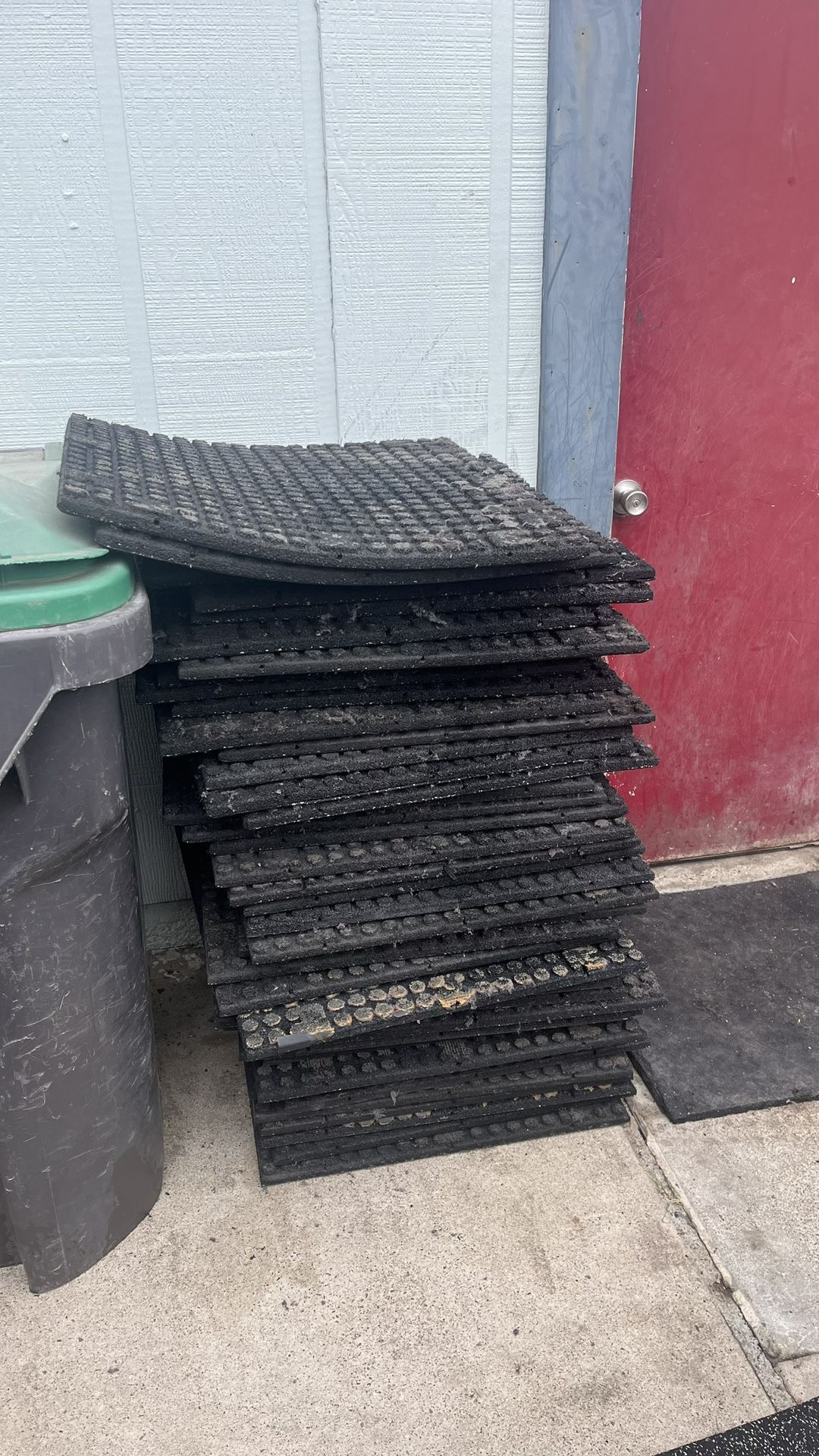Rubber Tiles. Flooring. 2x2