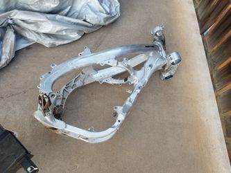 2005 Honda CRF450R Frame