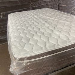 New Queen Pillow Top 
