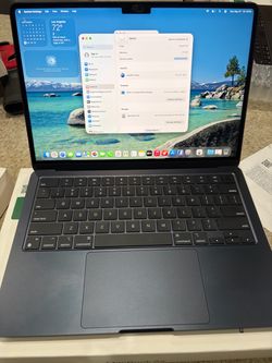 Perfect condition Apple MacBook Air m2 24gb ram 1TB only 9 cycles!