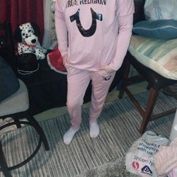 TRUE RELIGION SWEAT SUIT 