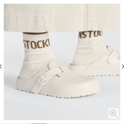 Women’s Birkenstocks Clogs Size 7