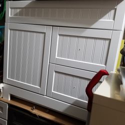 New White Cabinet 35 1/2 X 32 1/2 Dont Need It 
