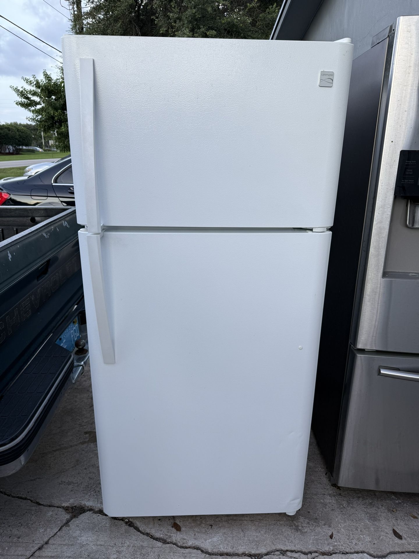 Kenmore Refrigerator Everything Works Good