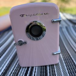 Mini Pink Frigidaire