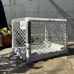 DIGGS Evolv Medium Pet Crate