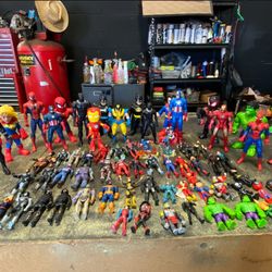 MARVEL AND DC COLLECTION ALL AVAILABLE IN ONE LOT  Some vary rare pieces  Selling all as a lot!!!