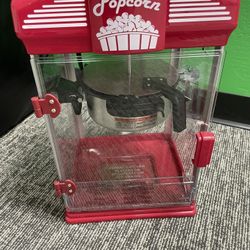 Popcorn Machine And Cups