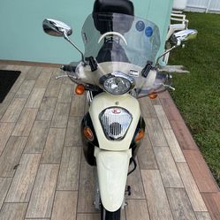2009 Kymco People 50 CC Scooter