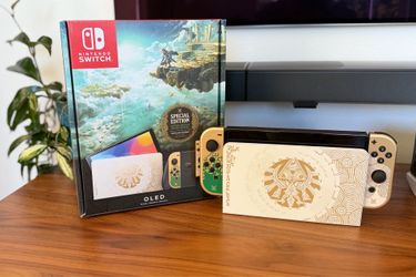 Nintendo Switch - OLED (TotK Limited Edition) w/ Carrying Case